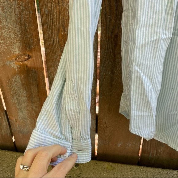 Beachlunchlounge Women’s Blue White Stripe Smocked Button Down Shirt Small - Picture 7 of 13